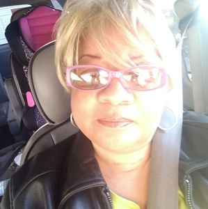 Meet your Posher, Sadeau